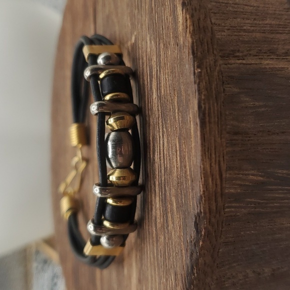 B2435 brutalist leather bullet bracelet unisex - Picture 3 of 3